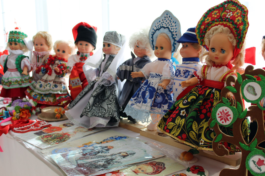 Автор коллекции кукол